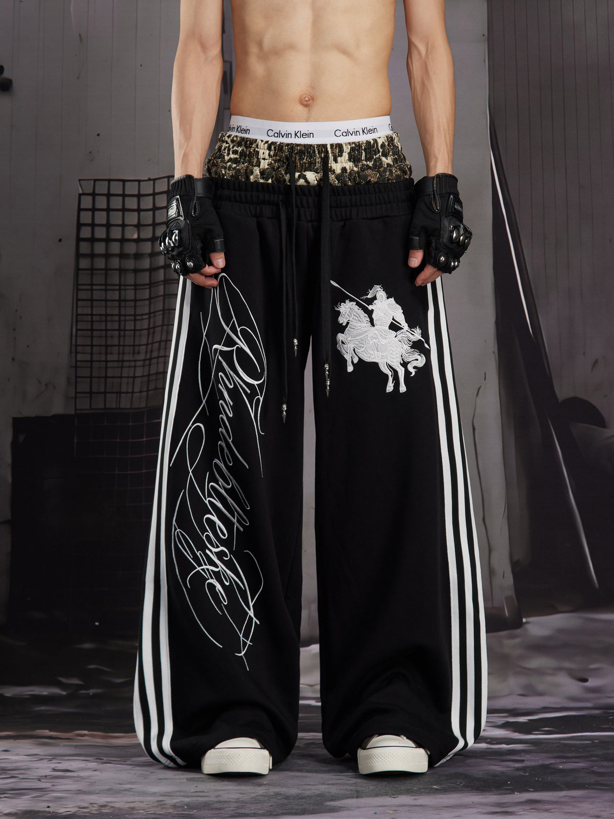 NOMANIAI Double Sweatpants